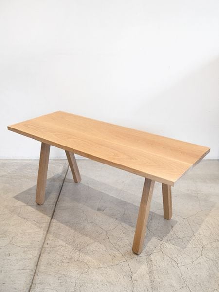 COFFEE TABLE-V WHITE OAK